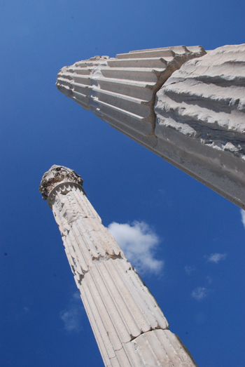 Photo of standing Greek columns in Pergamum