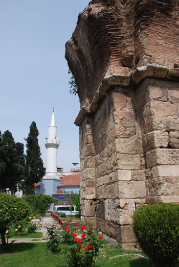 Photo of the ruins of St John's Church in Alaşehir